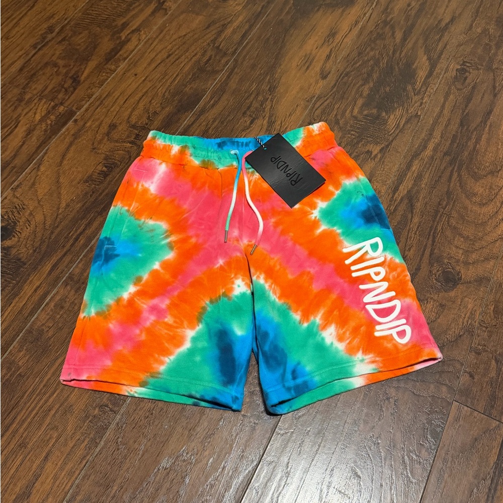 Ripndip men’s rainbow x dye OG prism sweatshorts size XS
